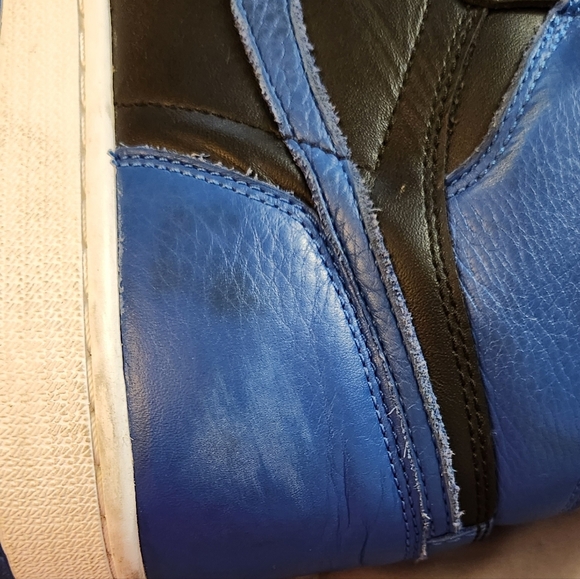 🔥2017 RARE Air Jordan 1 Retro OG High Royals - Picture 10 of 13